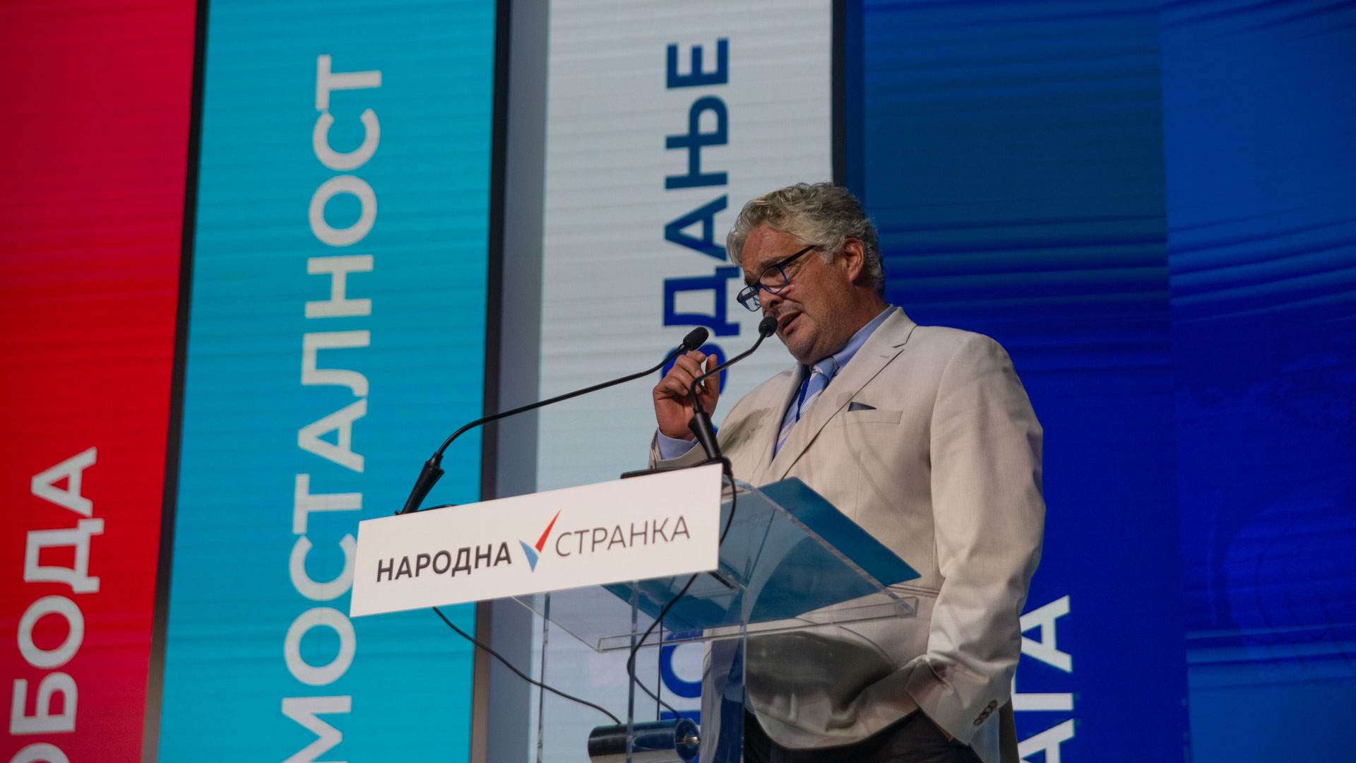 1192c0107a968d1741c4f3bfcd11df1b2e1d3988_origin